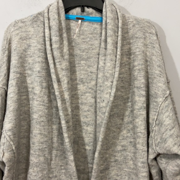 Free People Oversized Cardigan Size S Retail $98 - Picture 2 of 10
